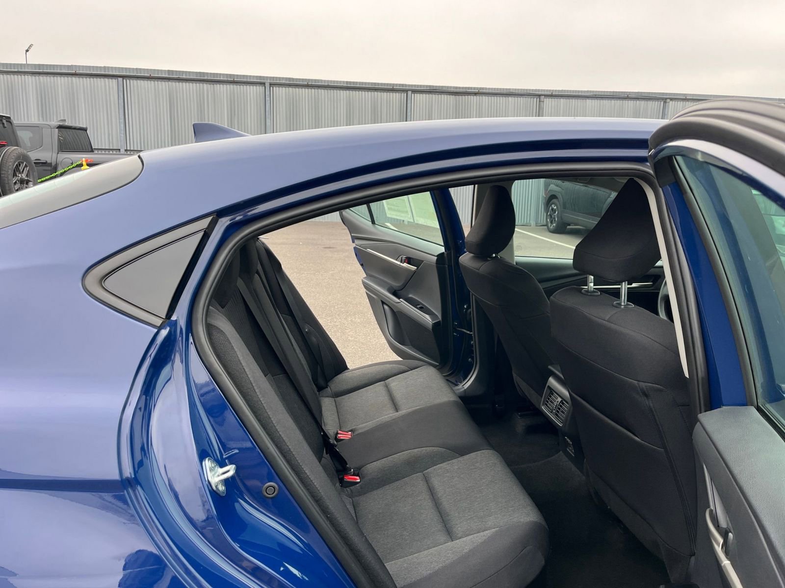 Thumbnail: 2025 Toyota Camry - 25