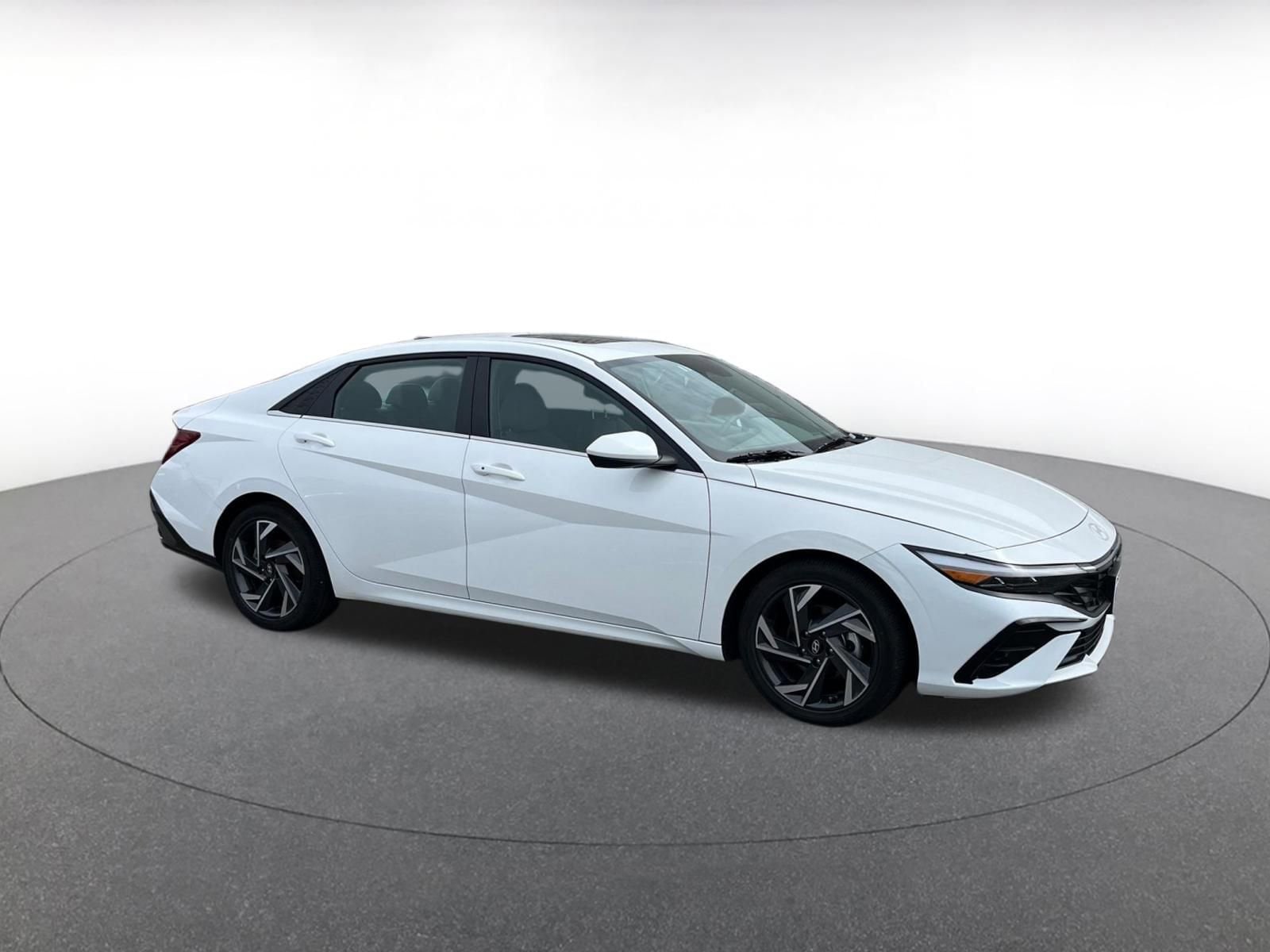 Thumbnail: 2025 Hyundai Elantra - 1