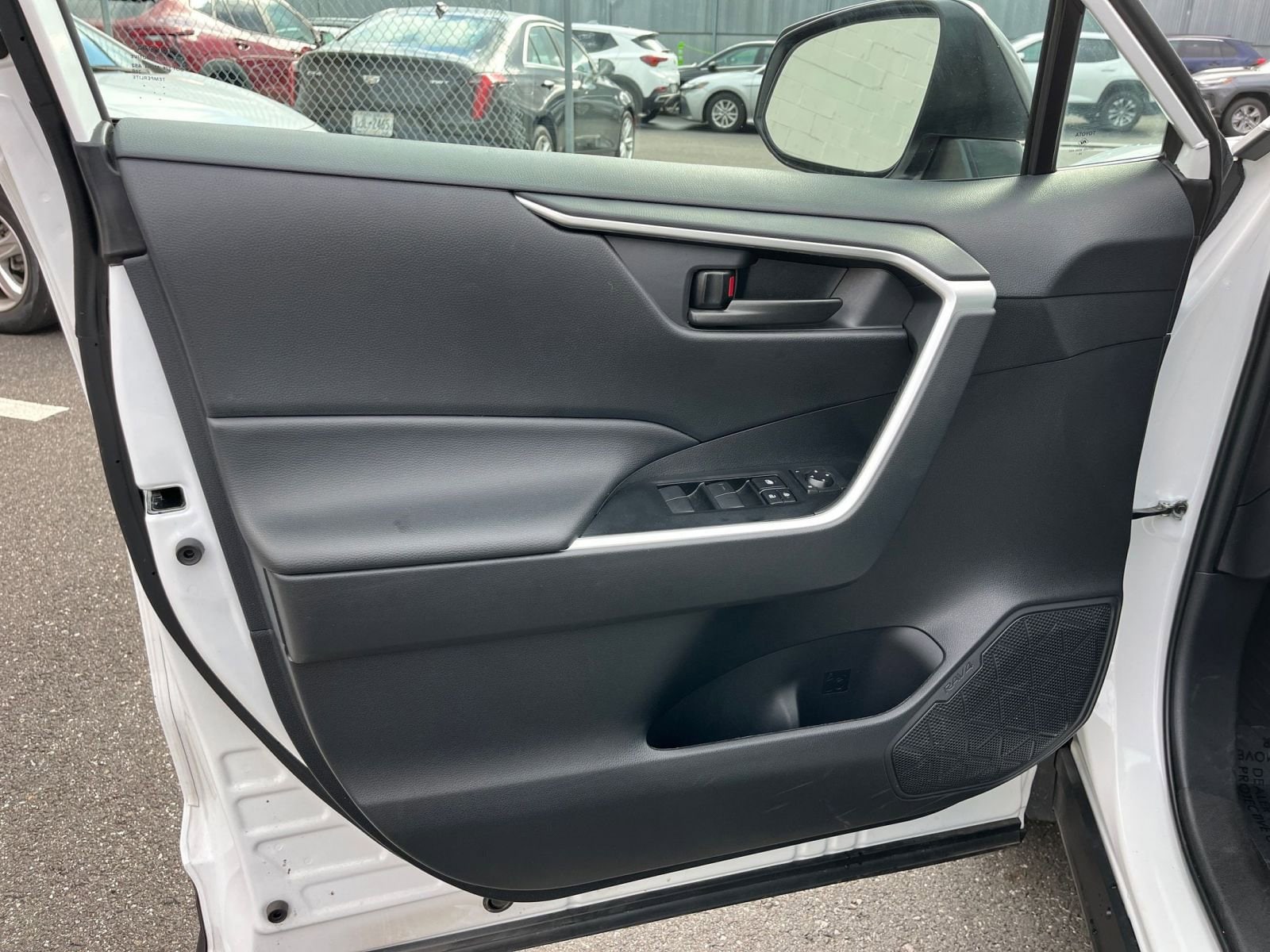 Thumbnail: 2025 Toyota RAV4 - 20