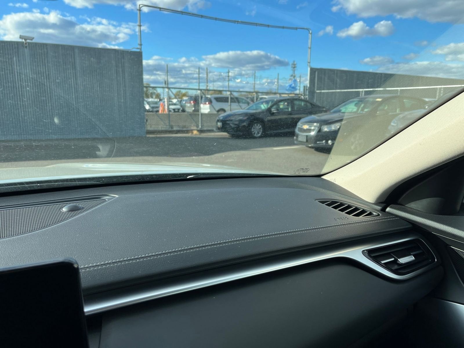 Thumbnail: 2025 Genesis G70 - 35