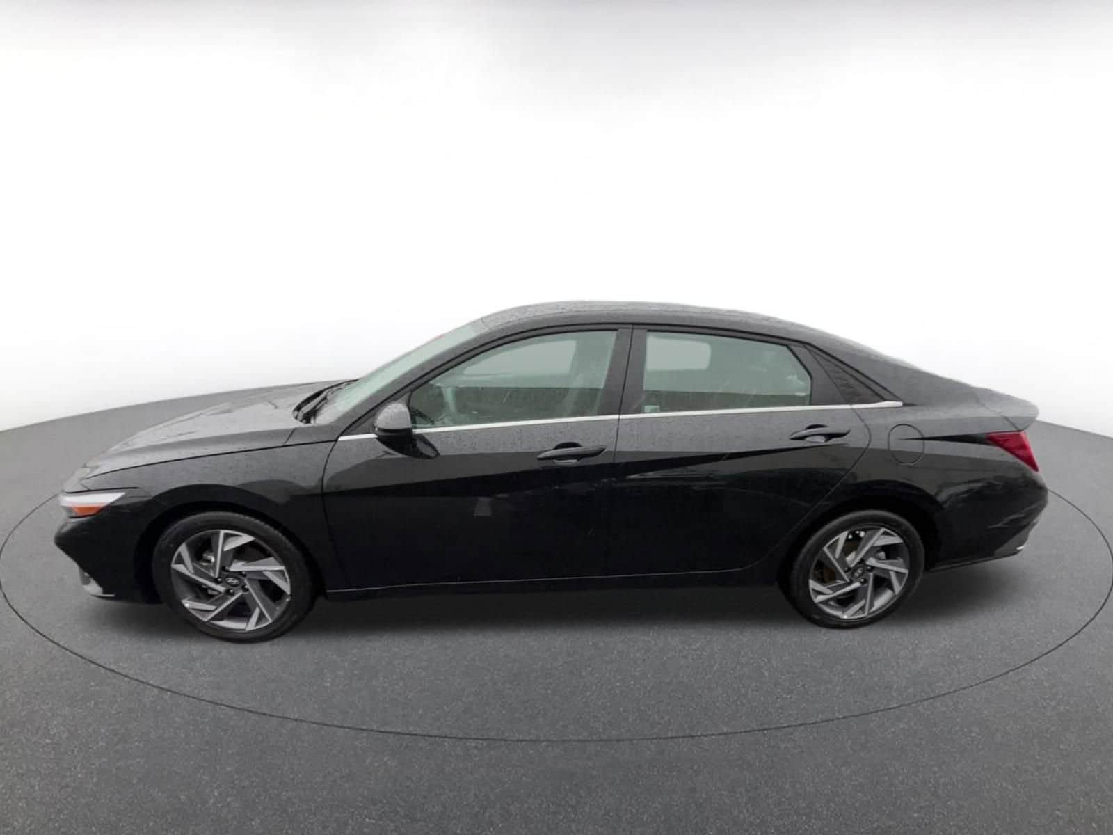 Thumbnail: 2025 Hyundai Elantra - 8