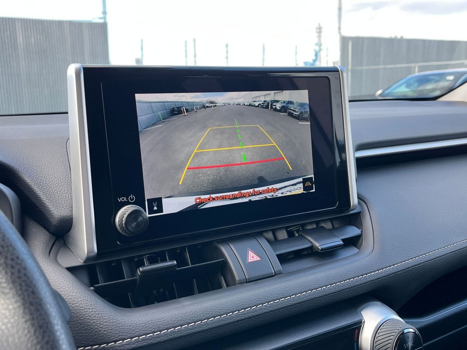 Thumbnail: 2025 Toyota RAV4 - 17