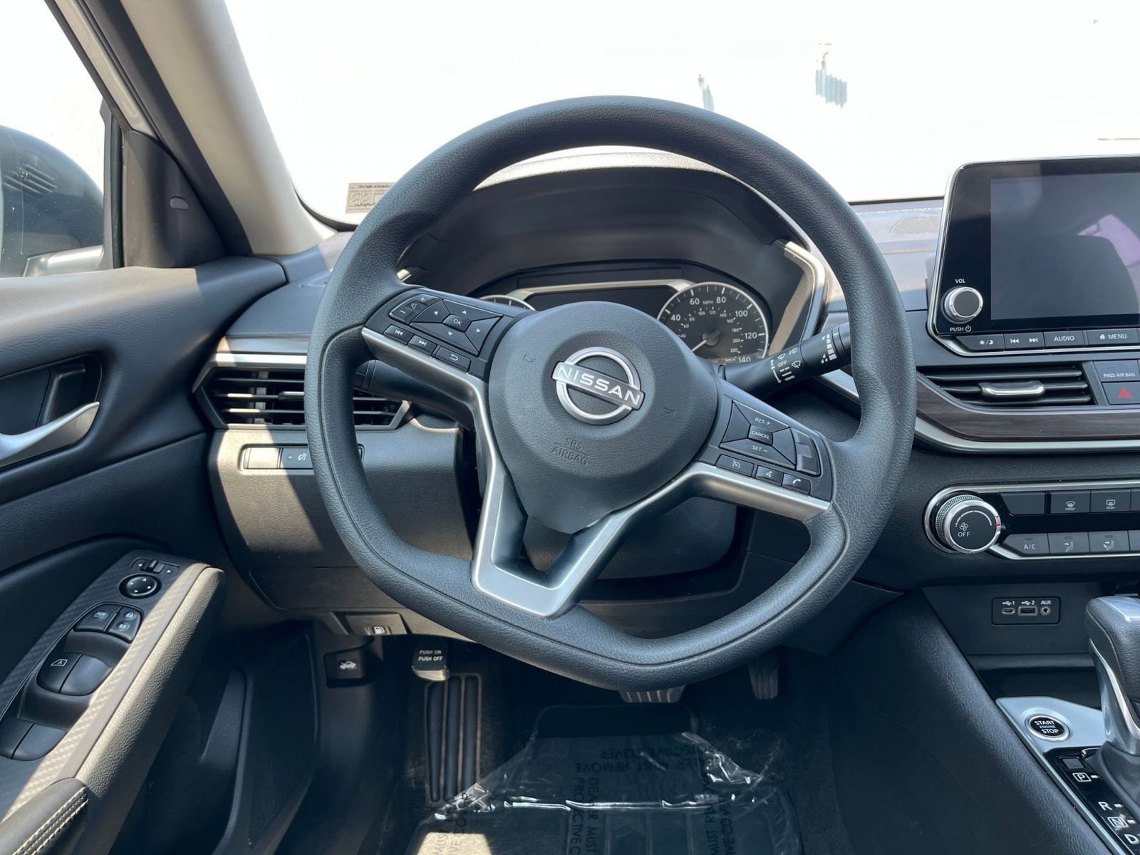 2024 Nissan Altima SV 28