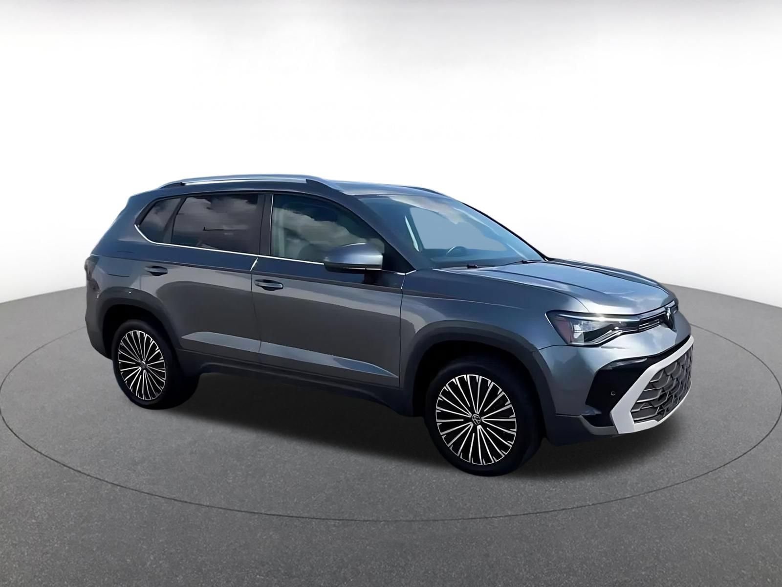 Thumbnail: 2025 Volkswagen Taos - 2