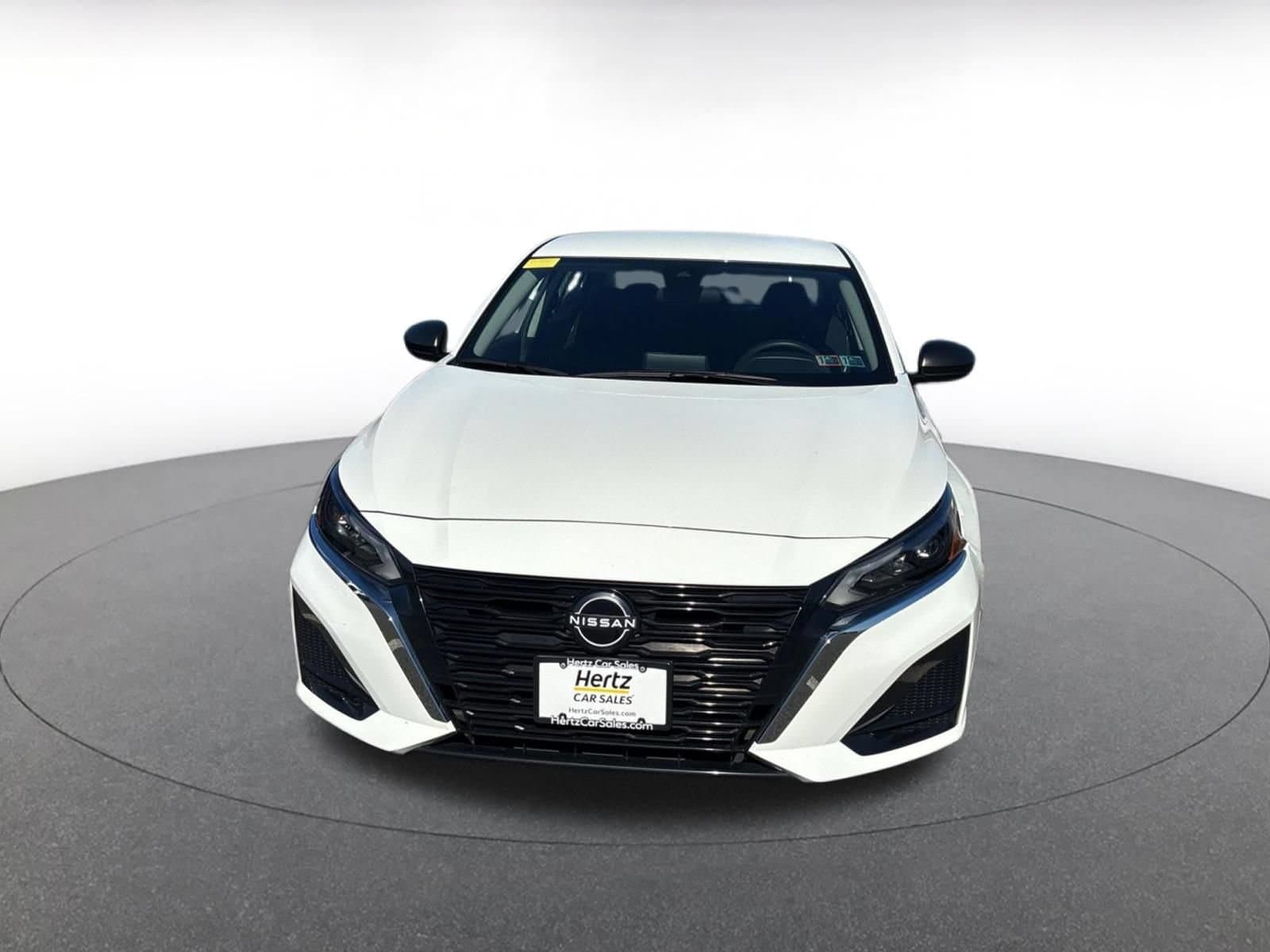 Thumbnail: 2025 Nissan Altima - 4