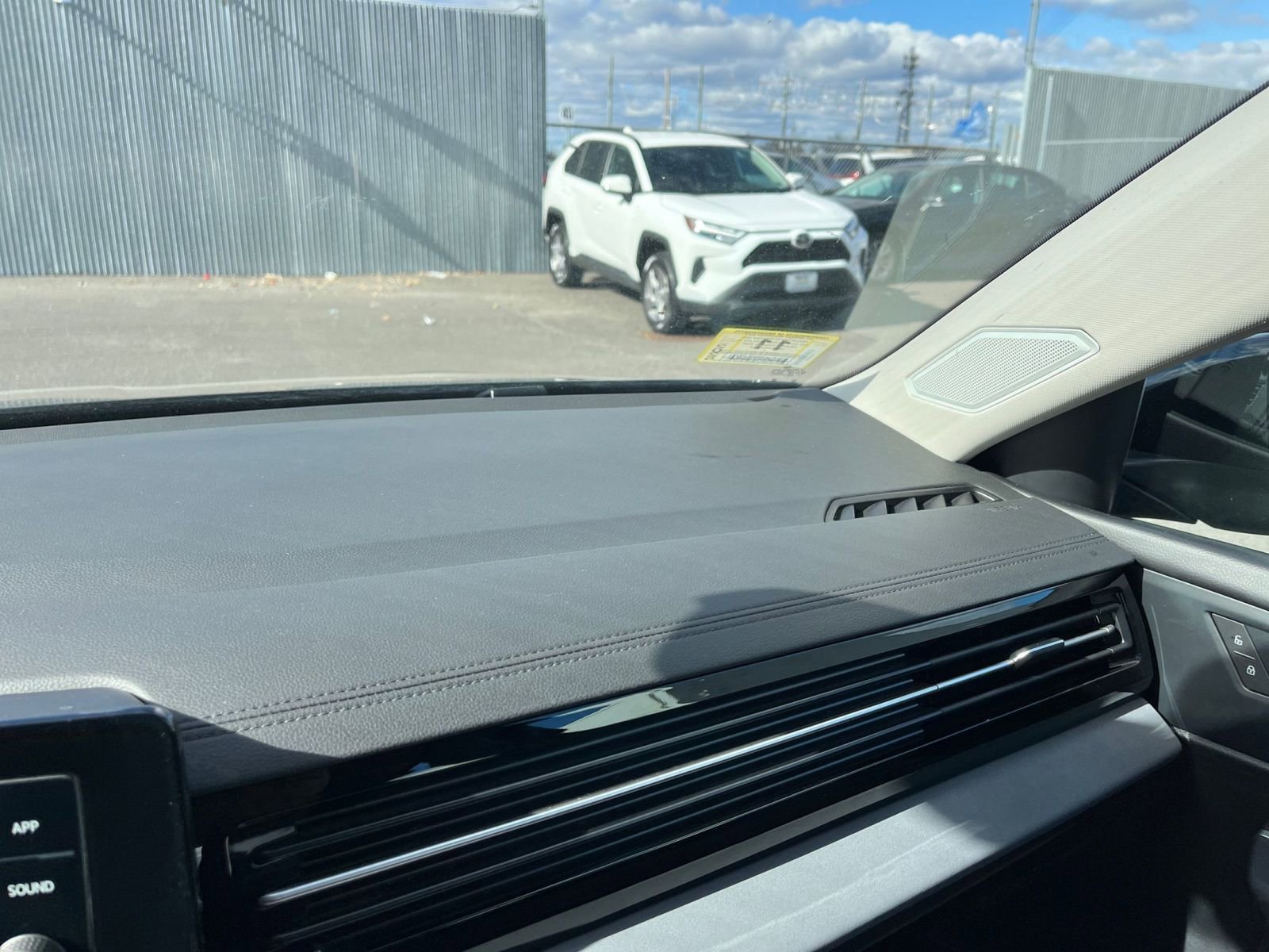 Thumbnail: 2025 Volkswagen Jetta - 34