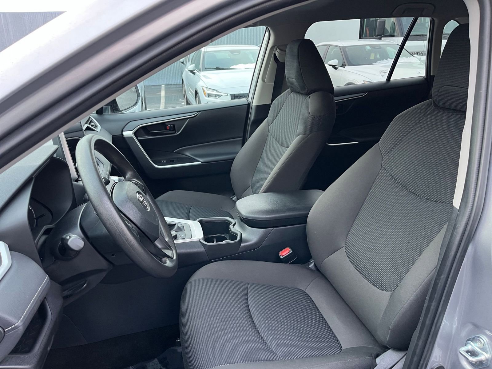 Thumbnail: 2025 Toyota RAV4 - 35