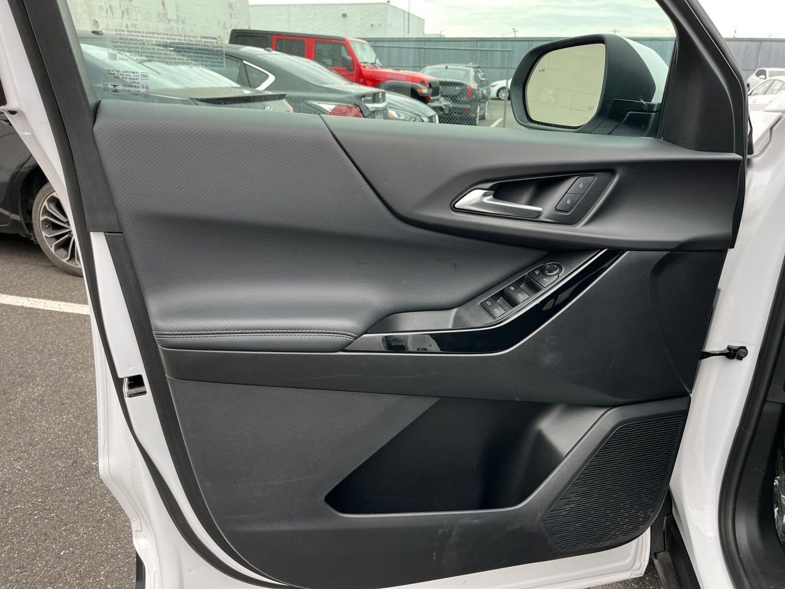 Thumbnail: 2025 Chevrolet Equinox - 20