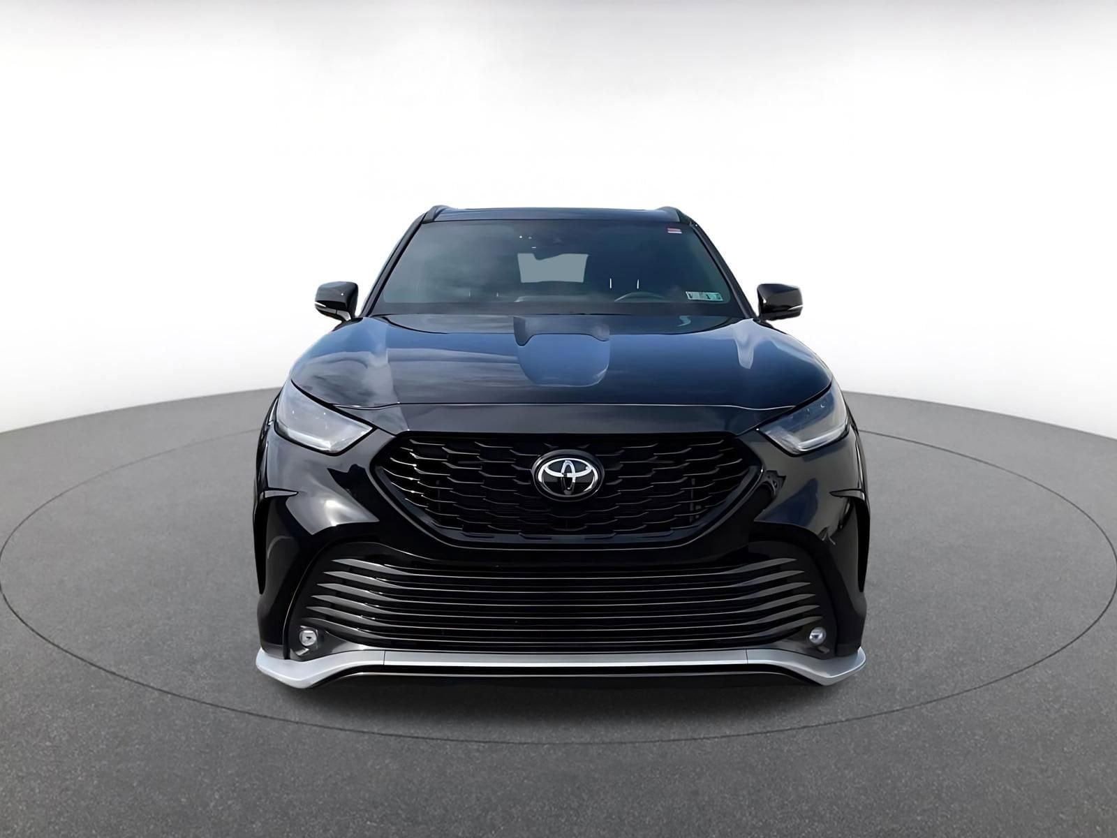 Thumbnail: 2025 Toyota Highlander - 5