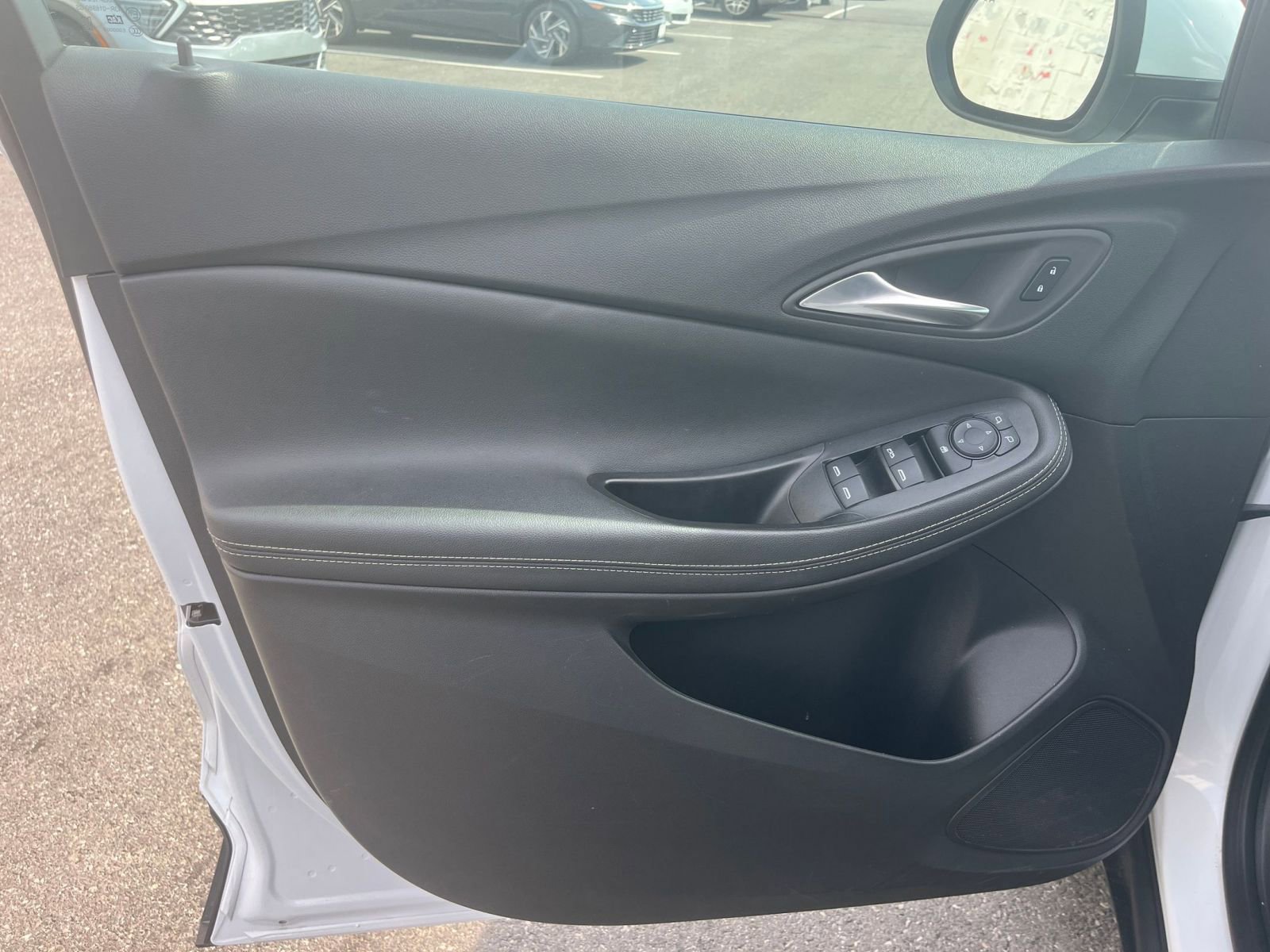 Thumbnail: 2025 Buick Encore GX - 18