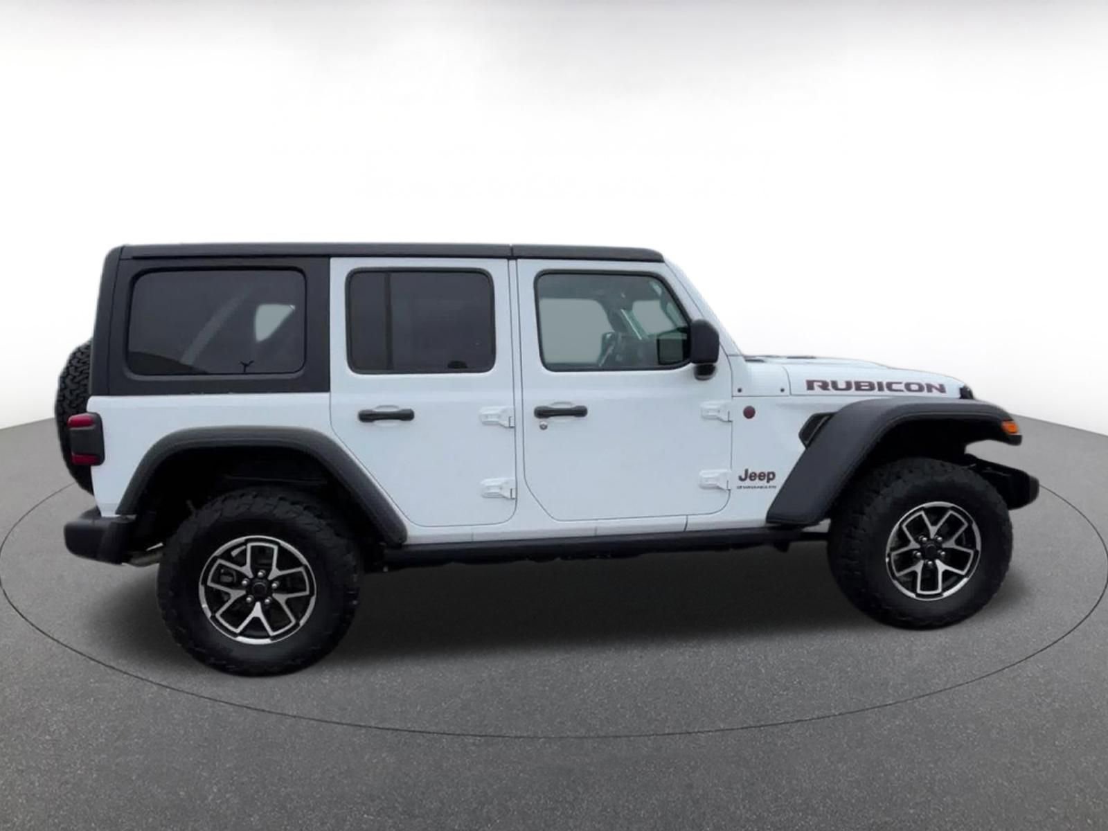 Thumbnail: 2025 Jeep Wrangler - 16