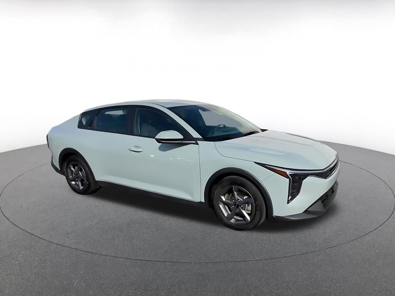 Thumbnail: 2025 Kia K4 - 2