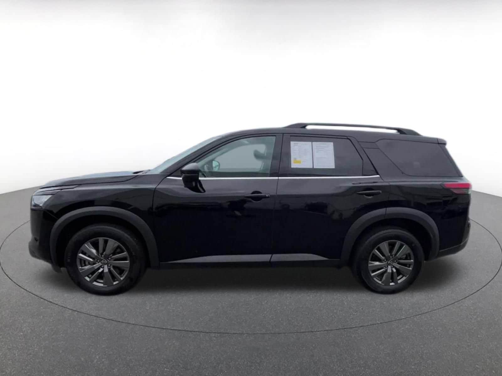 Thumbnail: 2025 Nissan Pathfinder - 8