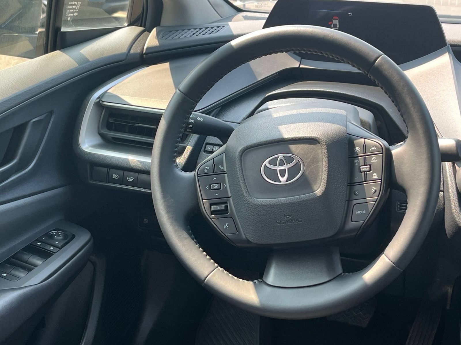 Thumbnail: 2025 Toyota Prius - 27