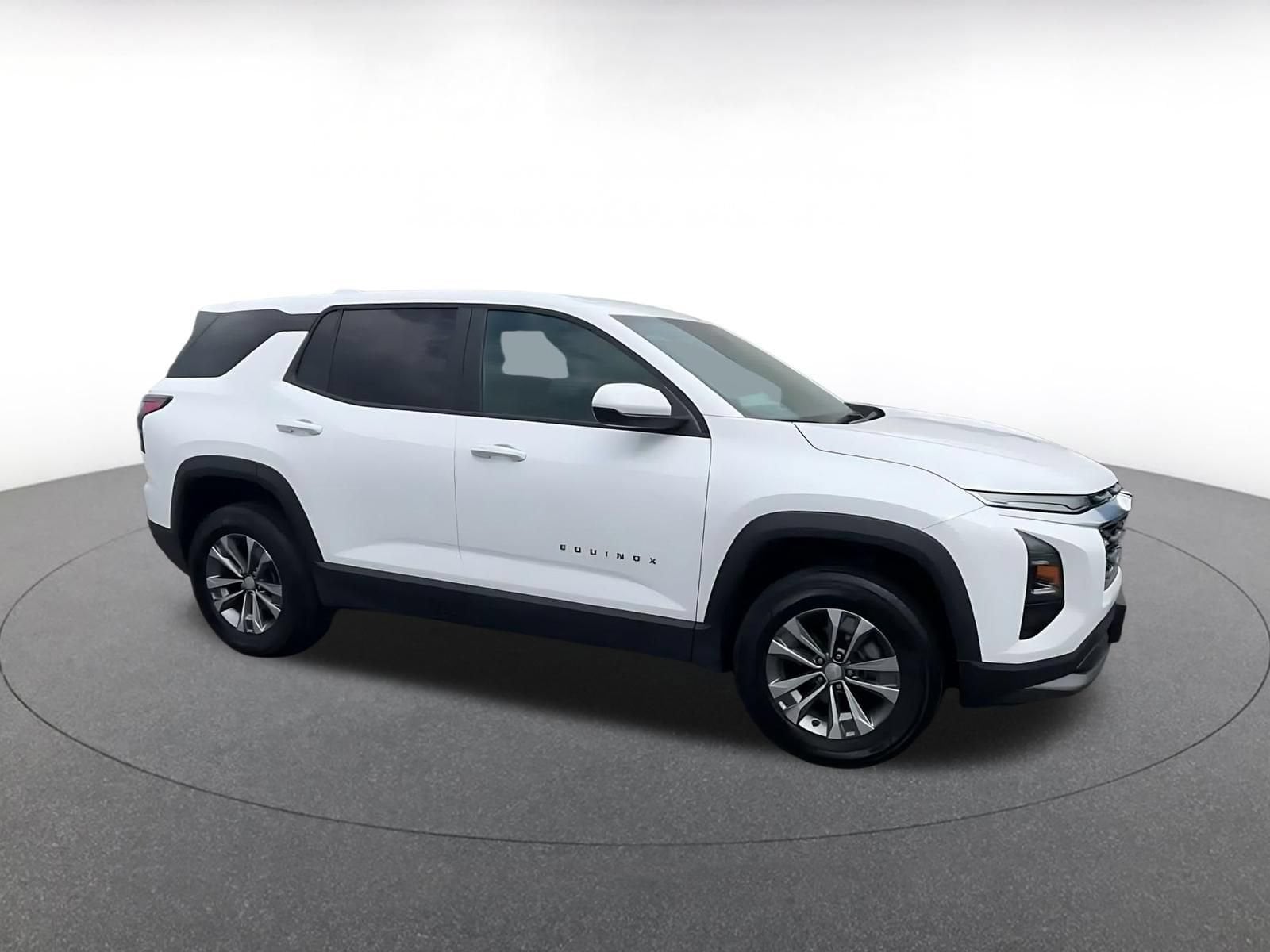 Thumbnail: 2025 Chevrolet Equinox - 2