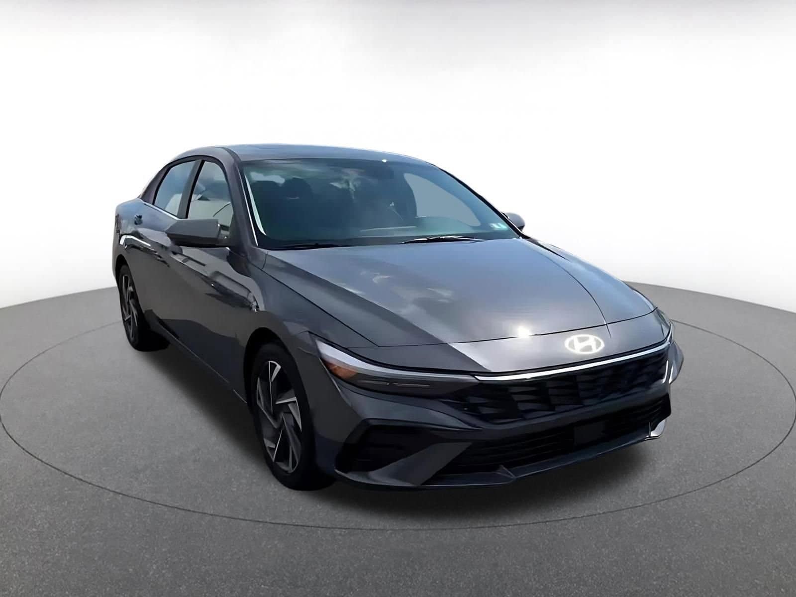 Thumbnail: 2025 Hyundai Elantra - 3