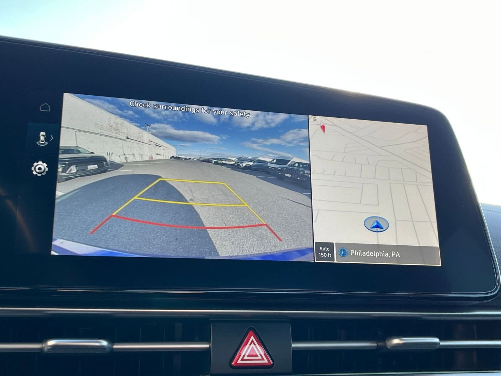 Thumbnail: 2025 Hyundai Elantra - 17