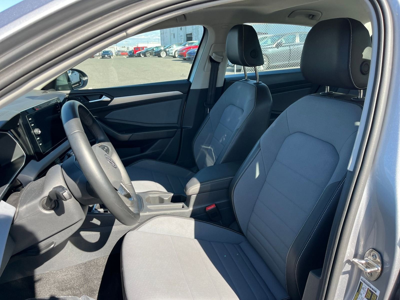 Thumbnail: 2025 Volkswagen Jetta - 35