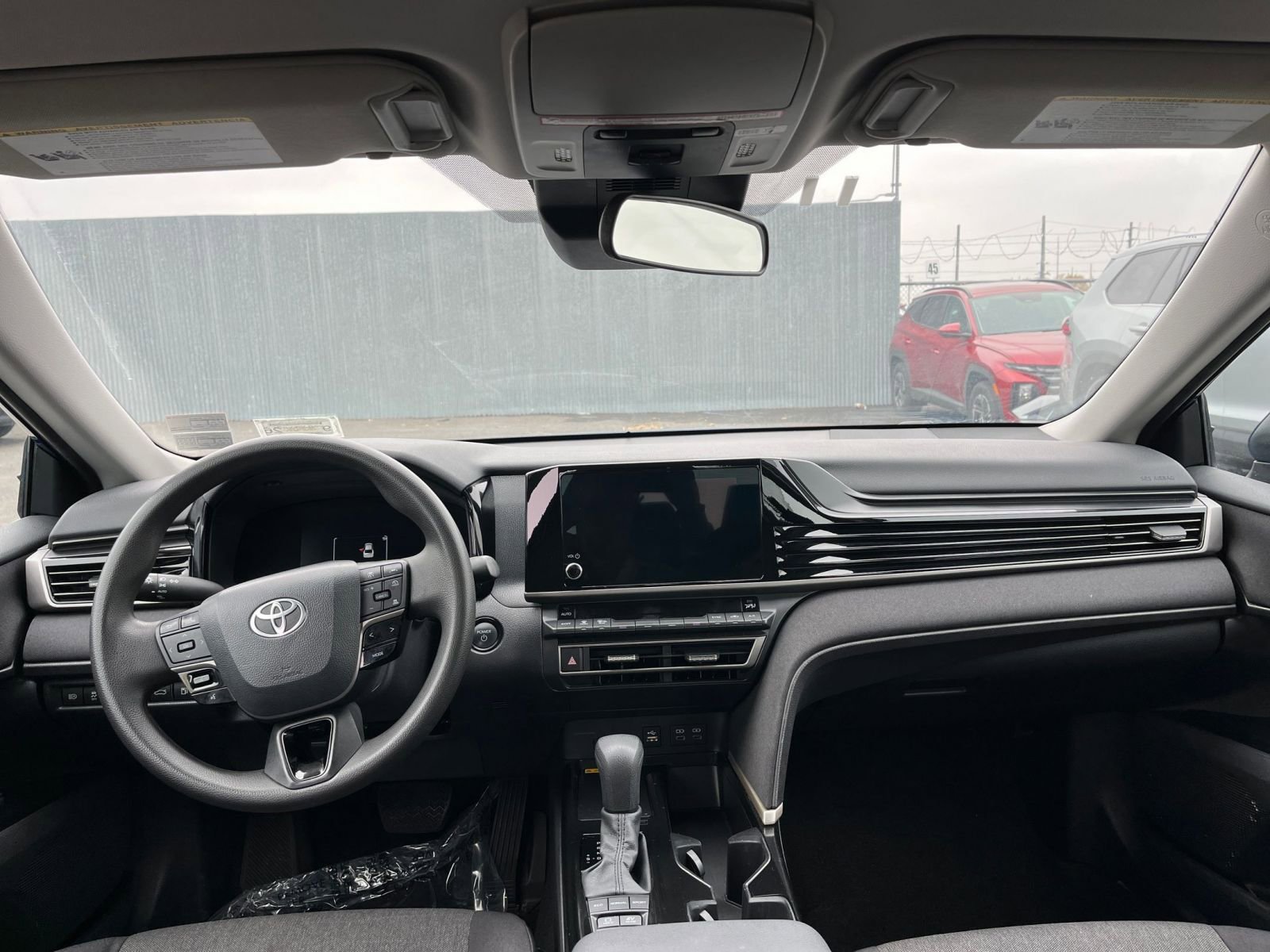 Thumbnail: 2025 Toyota Camry - 32