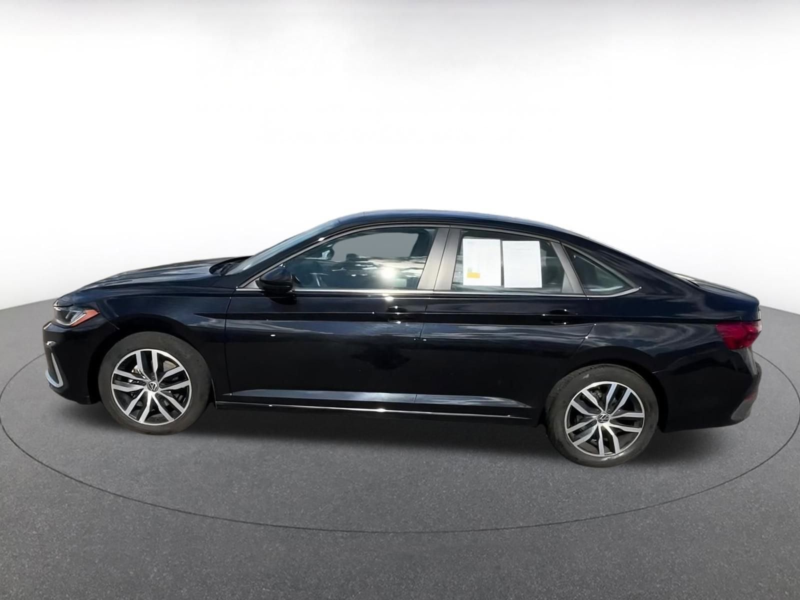 Thumbnail: 2025 Volkswagen Jetta - 8