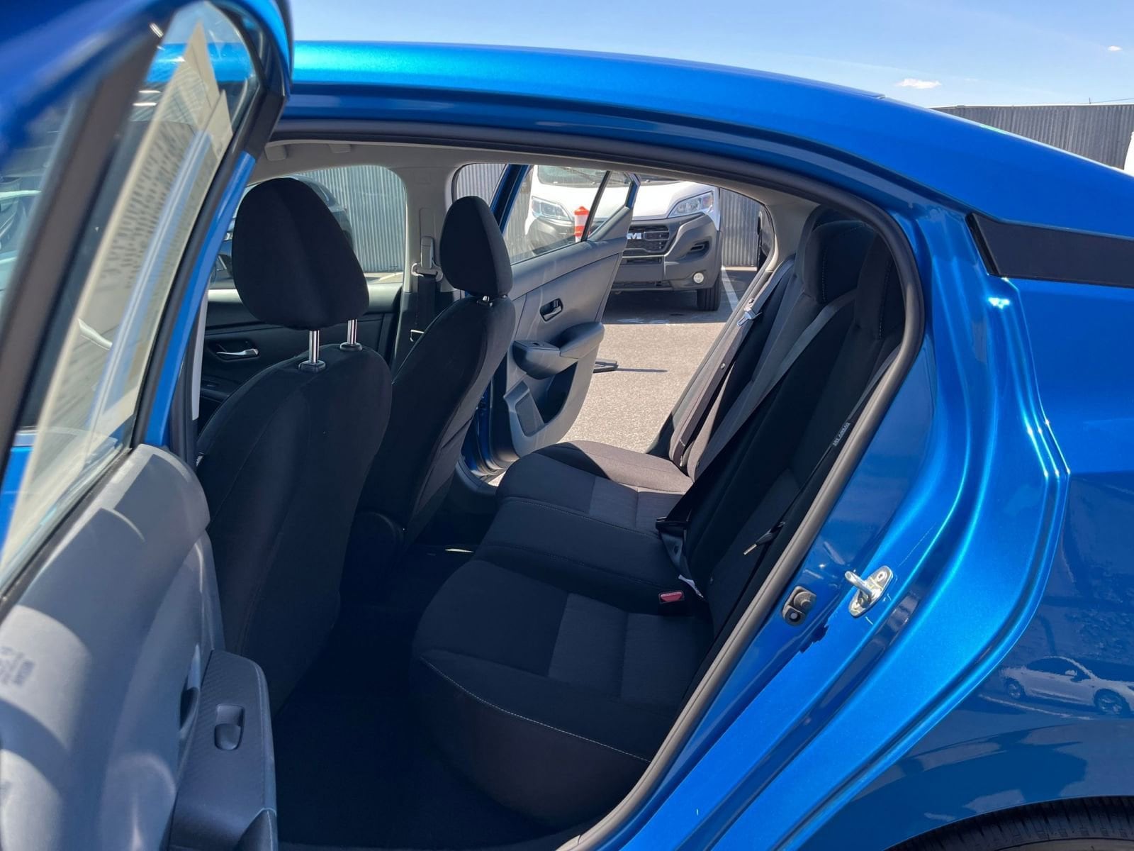 Thumbnail: 2025 Nissan Sentra - 25