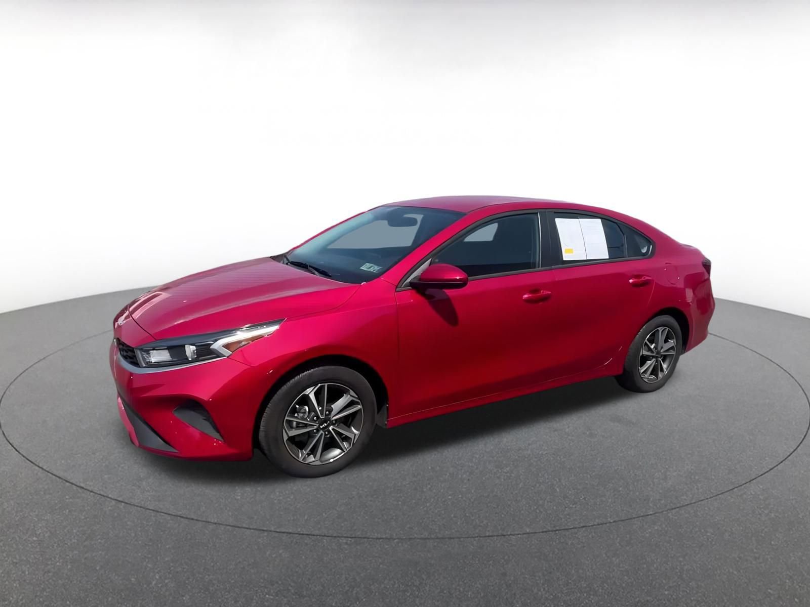 Thumbnail: 2024 Kia Forte - 7