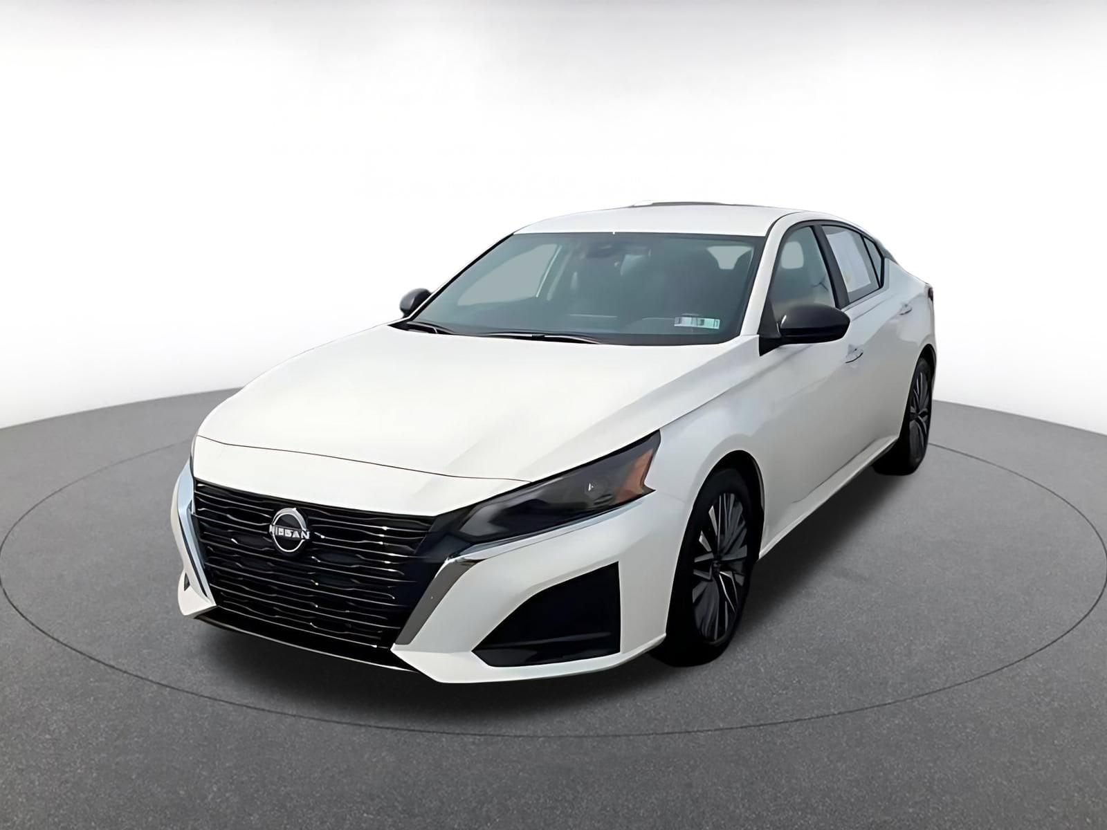 Thumbnail: 2025 Nissan Altima - 5