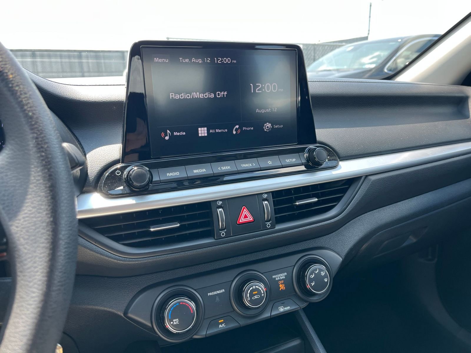 Thumbnail: 2024 Kia Forte - 21