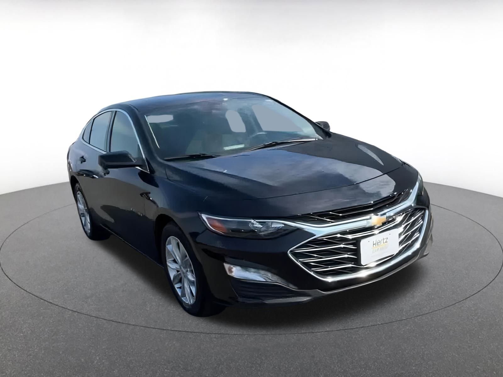 Thumbnail: 2024 Chevrolet Malibu - 3