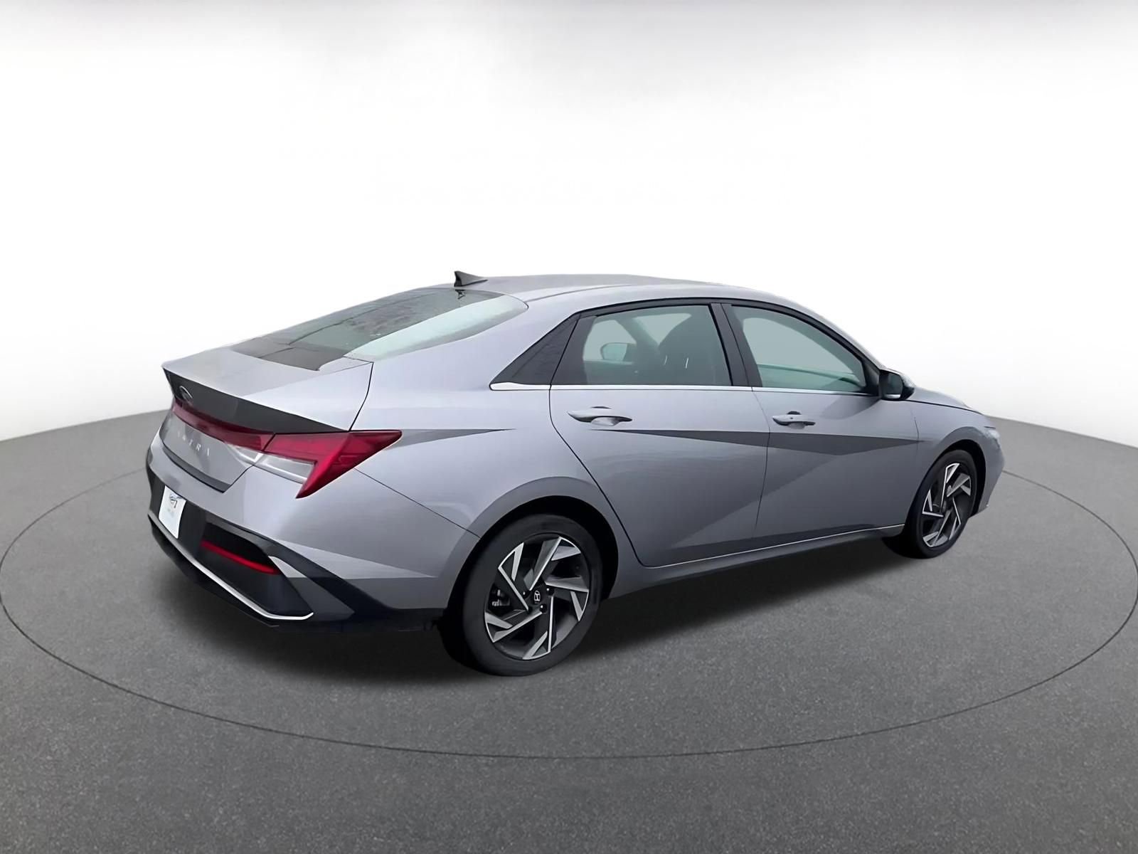 Thumbnail: 2025 Hyundai Elantra - 15