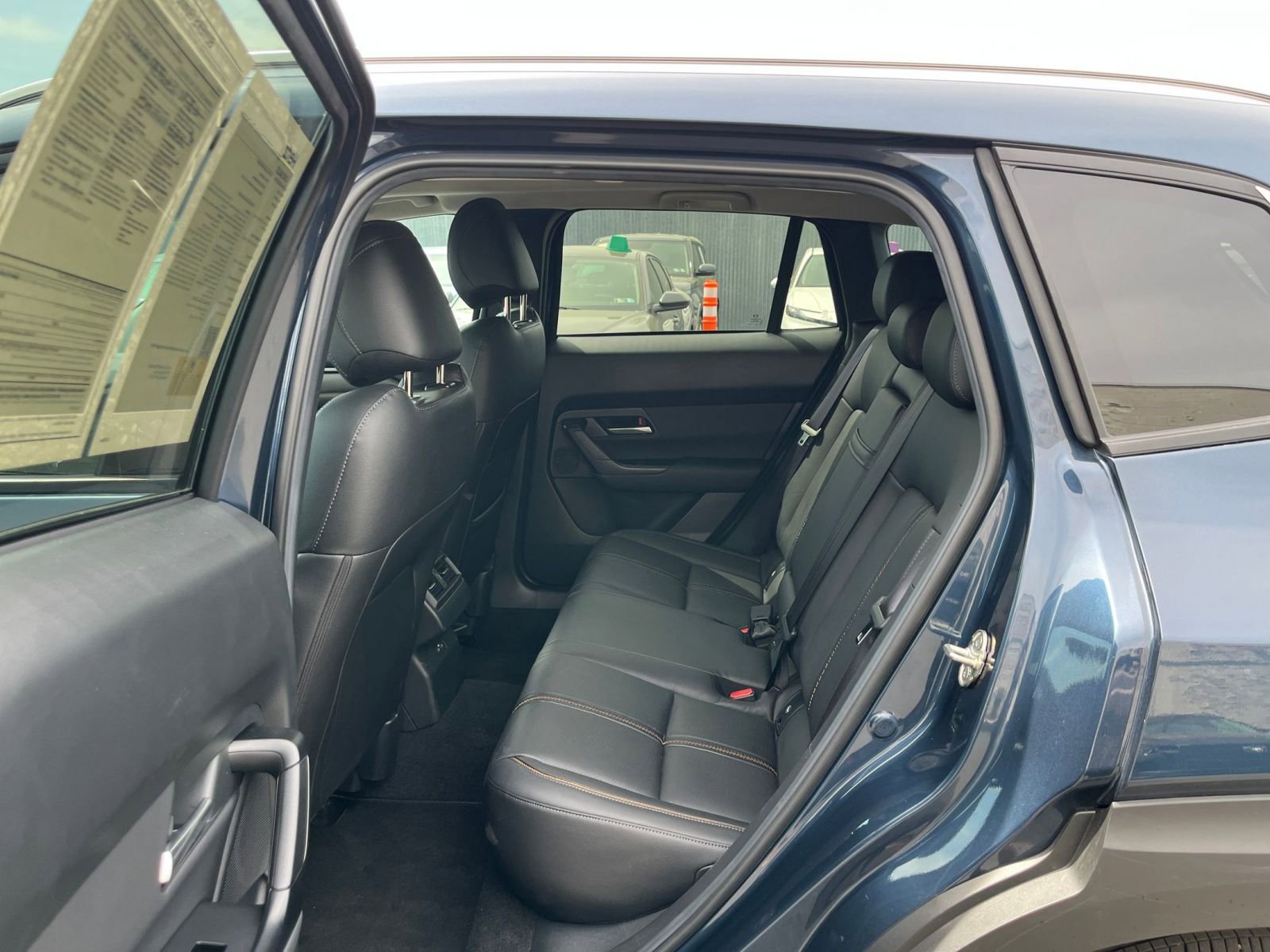 Thumbnail: 2025 Mazda CX-50 - 27