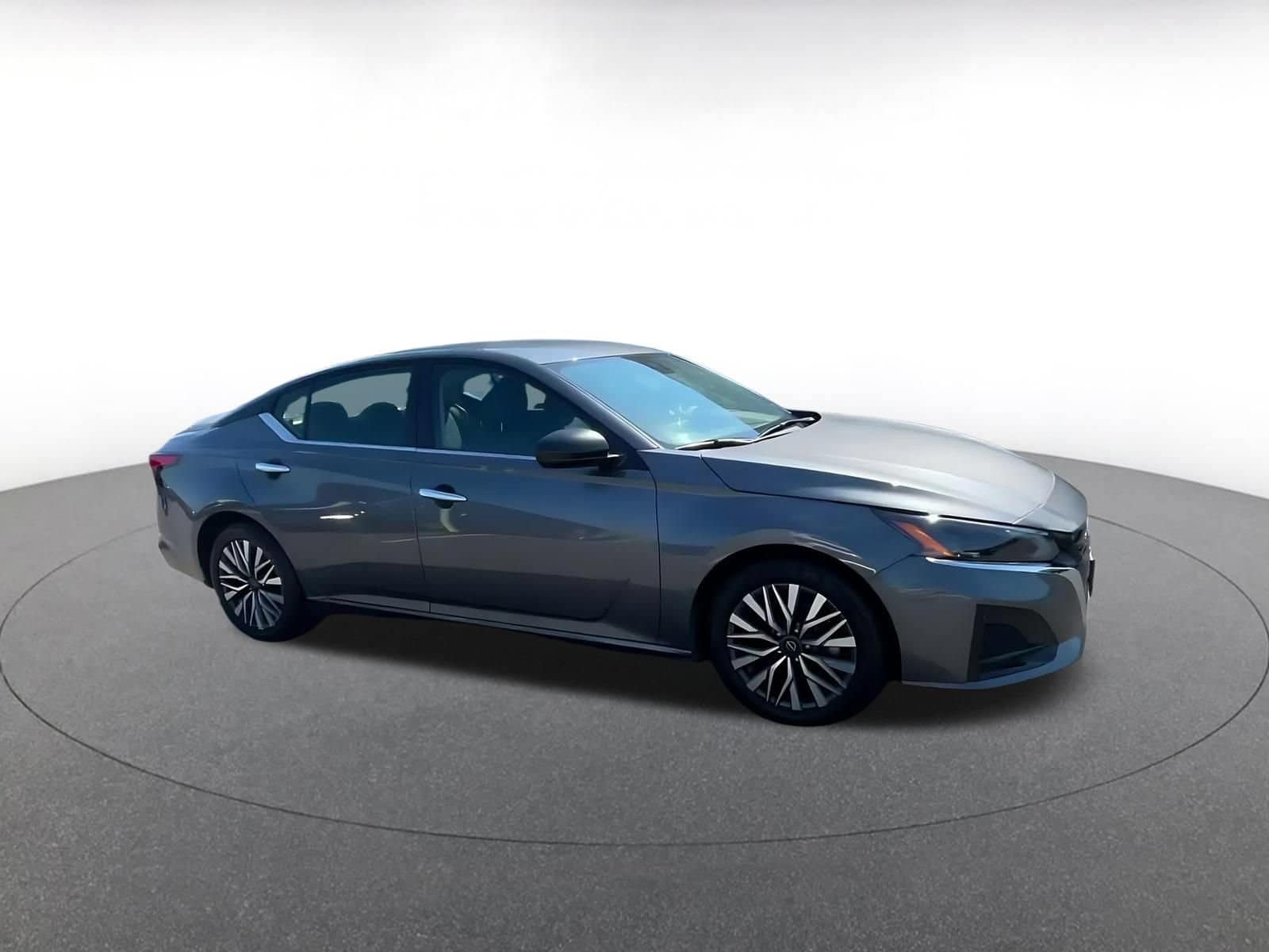 Thumbnail: 2025 Nissan Altima - 2