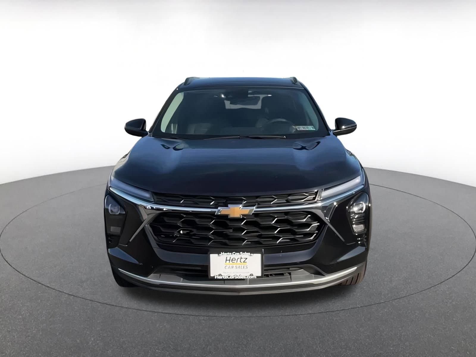 Thumbnail: 2025 Chevrolet Trax - 5