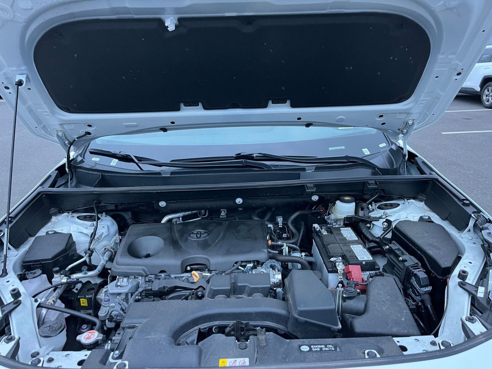 Thumbnail: 2025 Toyota RAV4 - 32