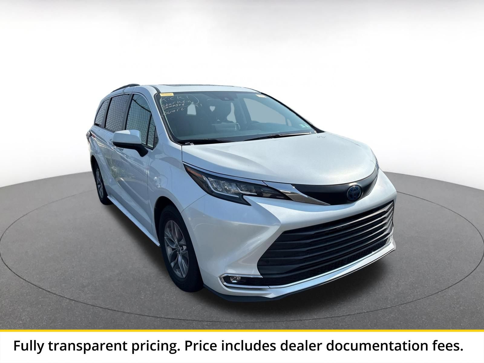 Thumbnail: 2023 Toyota Sienna - 1
