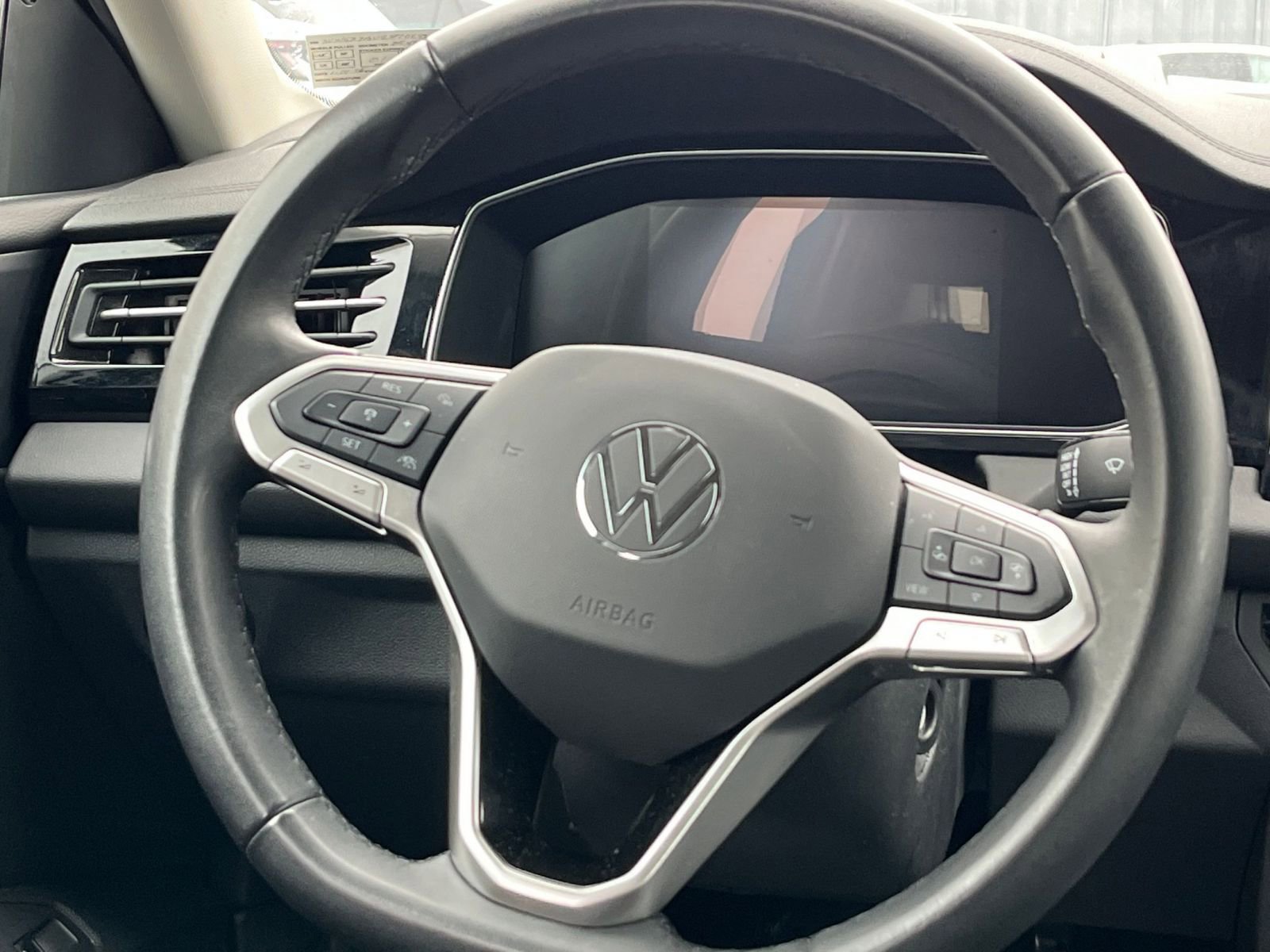 Thumbnail: 2025 Volkswagen Jetta - 25