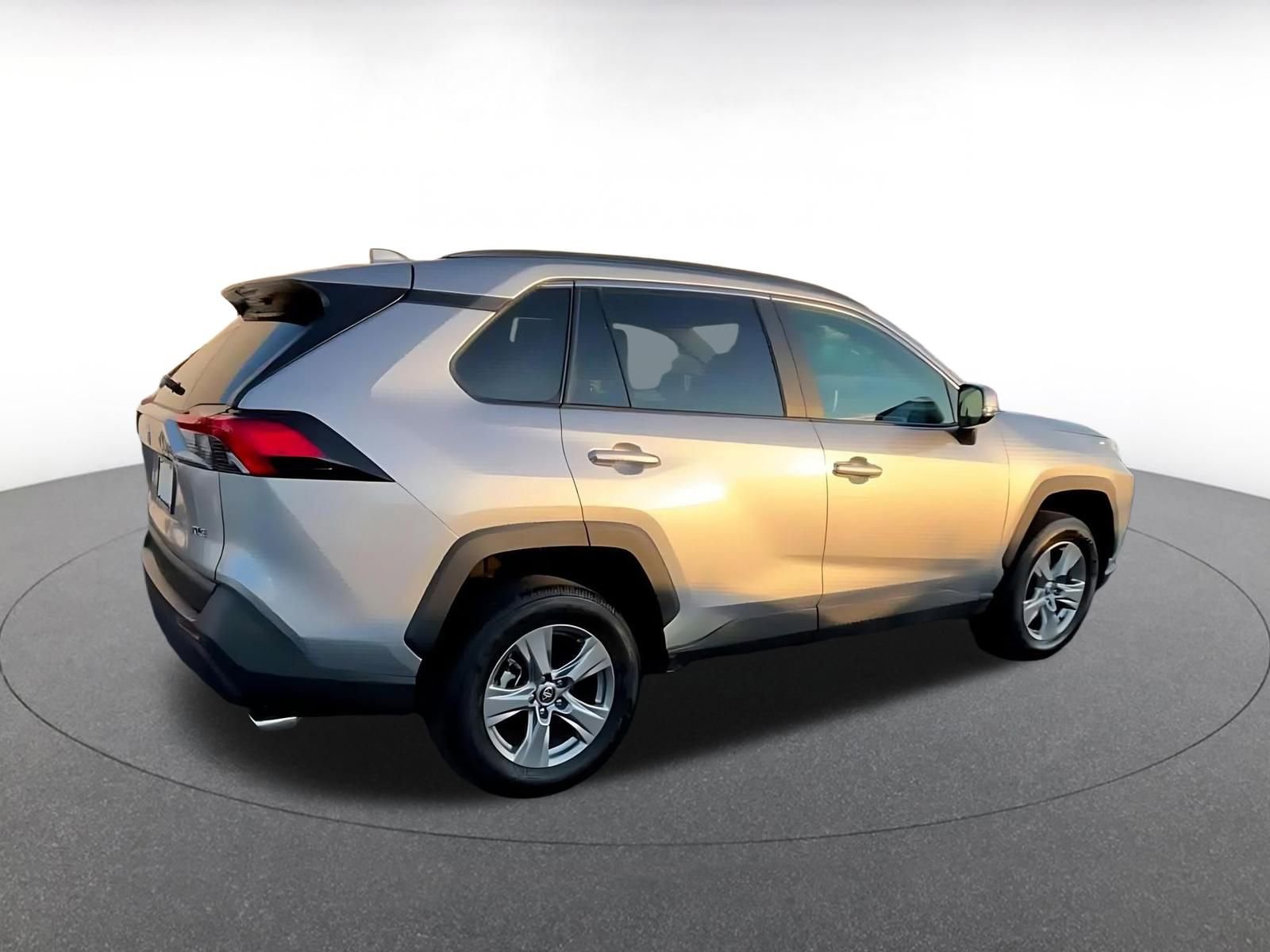 Thumbnail: 2025 Toyota RAV4 - 15