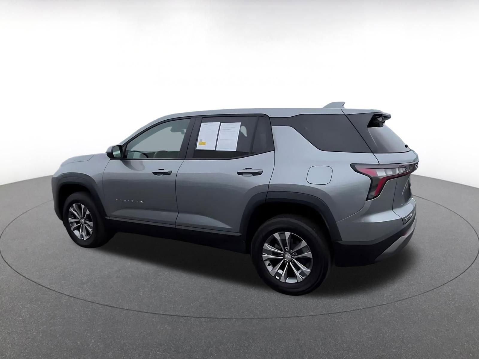Thumbnail: 2025 Chevrolet Equinox - 10