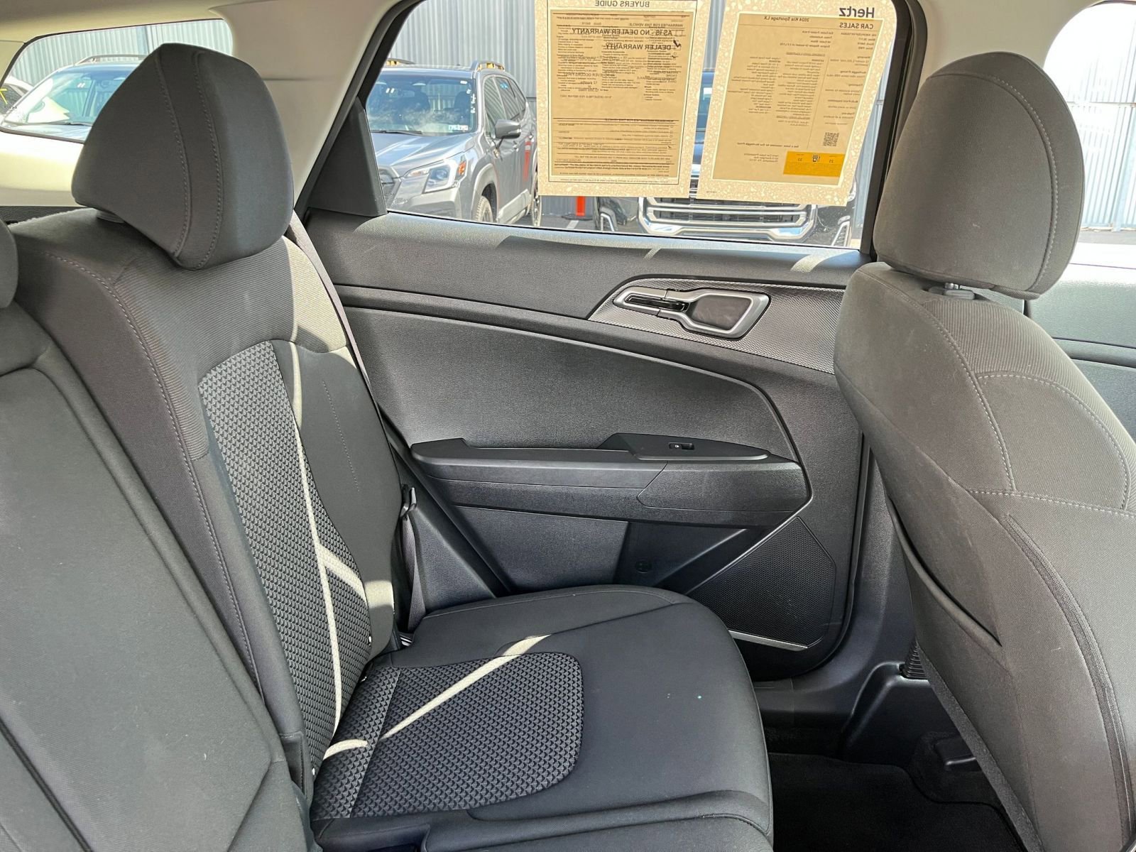 2024 Kia Sportage LX 35