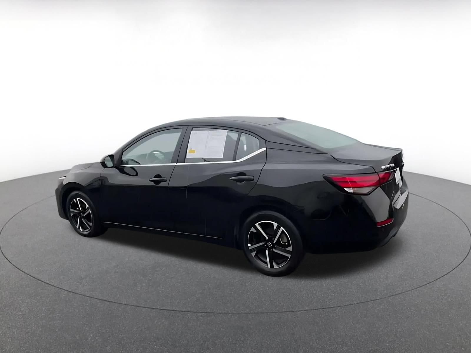 Thumbnail: 2025 Nissan Sentra - 9