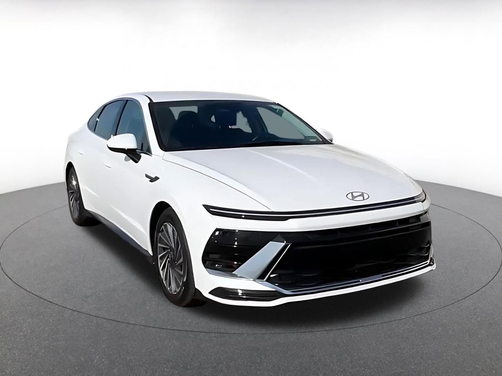 Thumbnail: 2025 Hyundai Sonata - 3