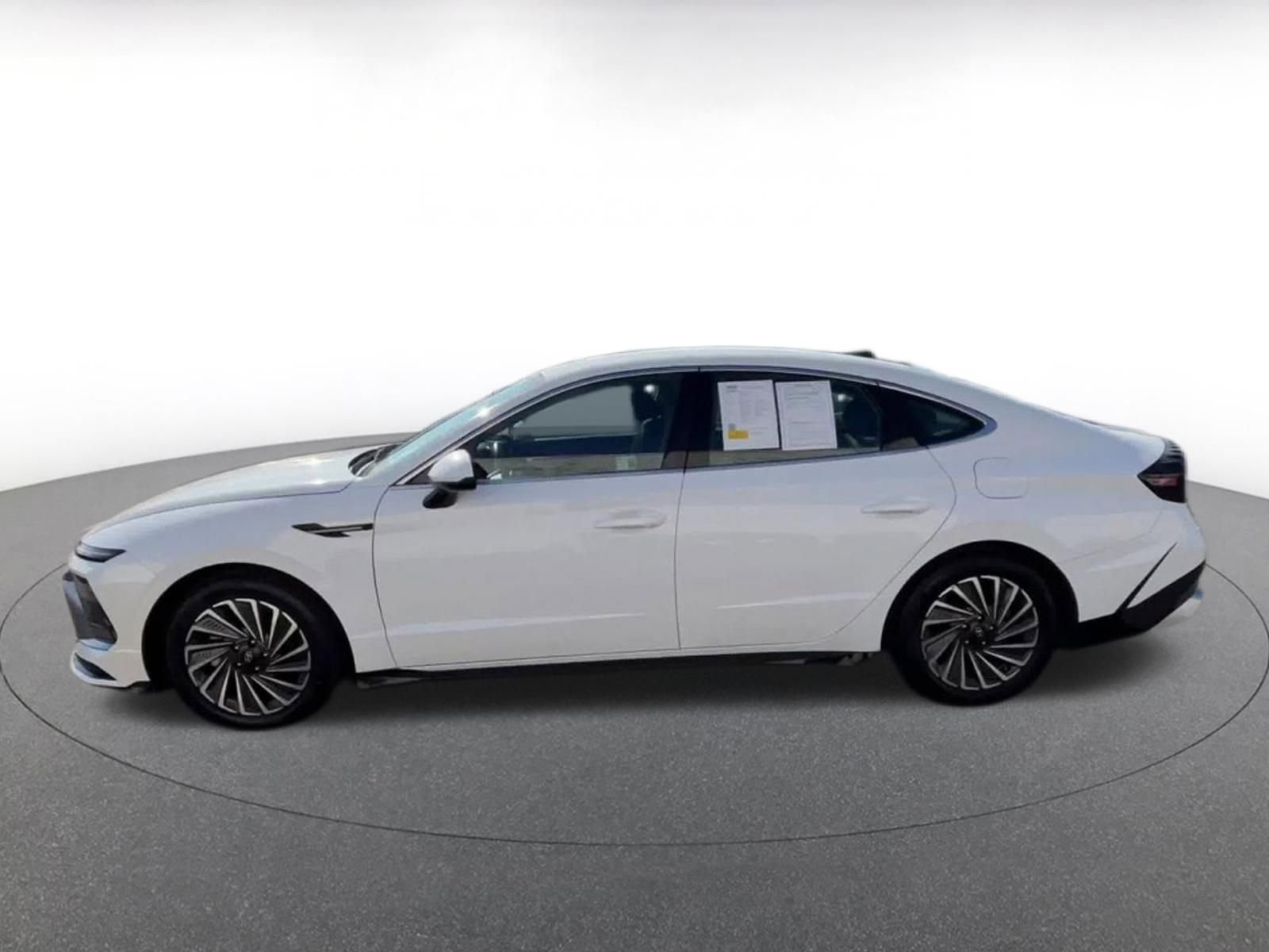 Thumbnail: 2025 Hyundai Sonata - 10