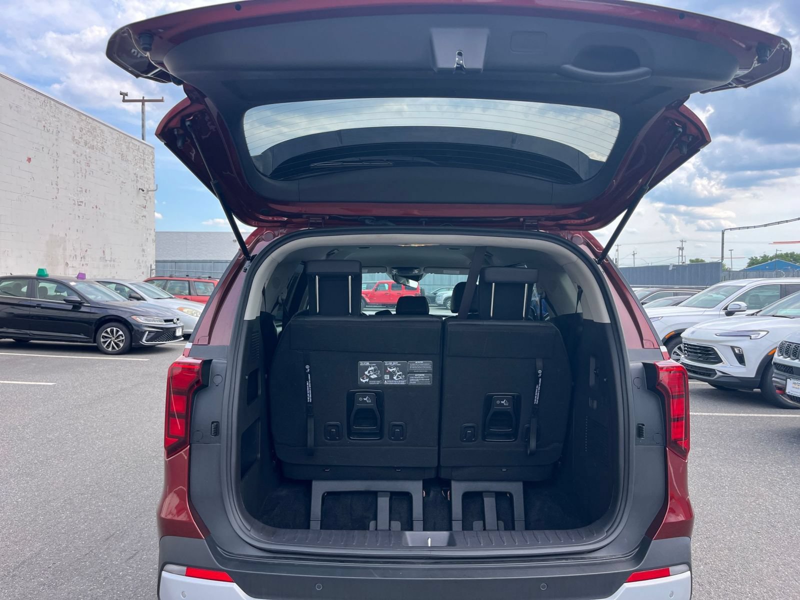 Thumbnail: 2026 Kia Carnival - 33