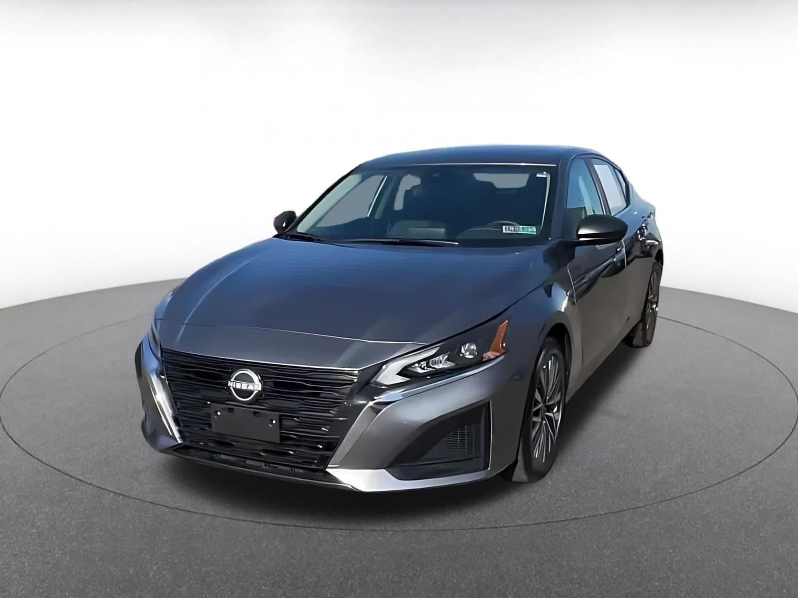 Thumbnail: 2025 Nissan Altima - 6