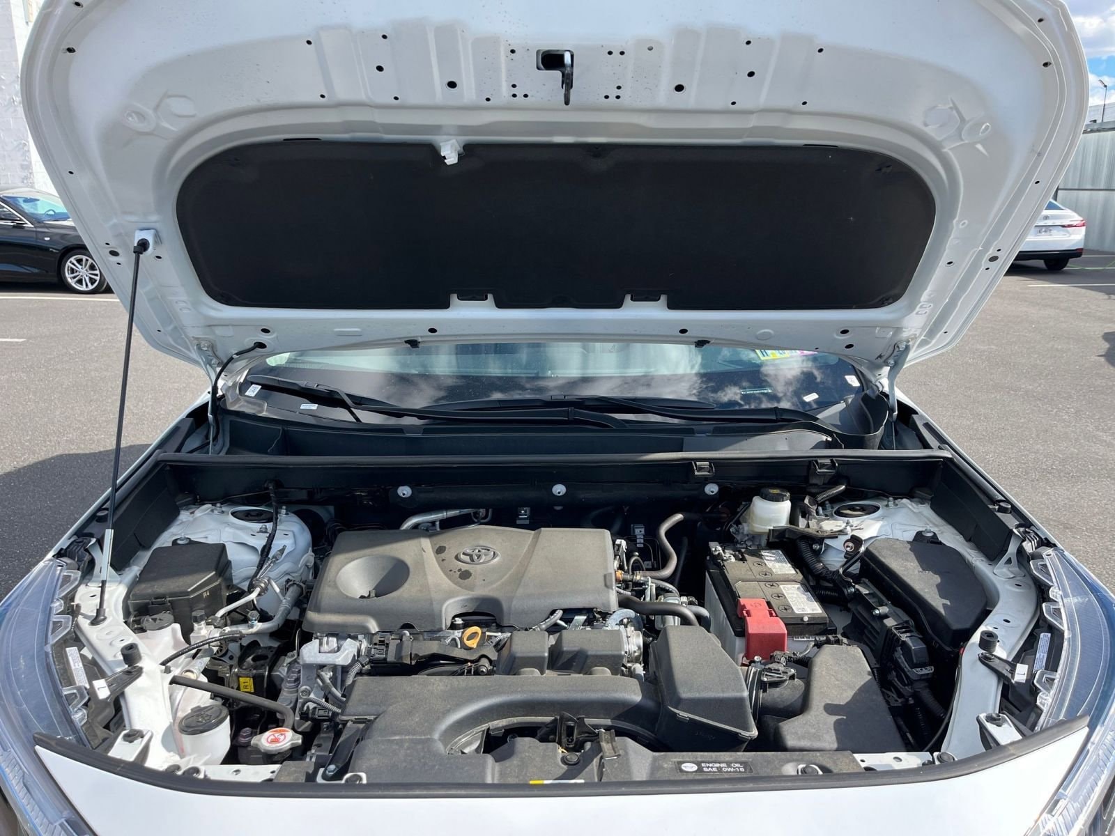 Thumbnail: 2025 Toyota RAV4 - 32