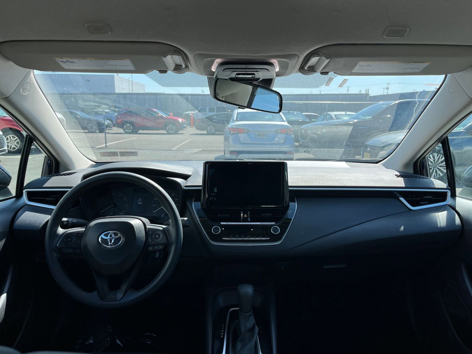 Thumbnail: 2025 Toyota Corolla - 32