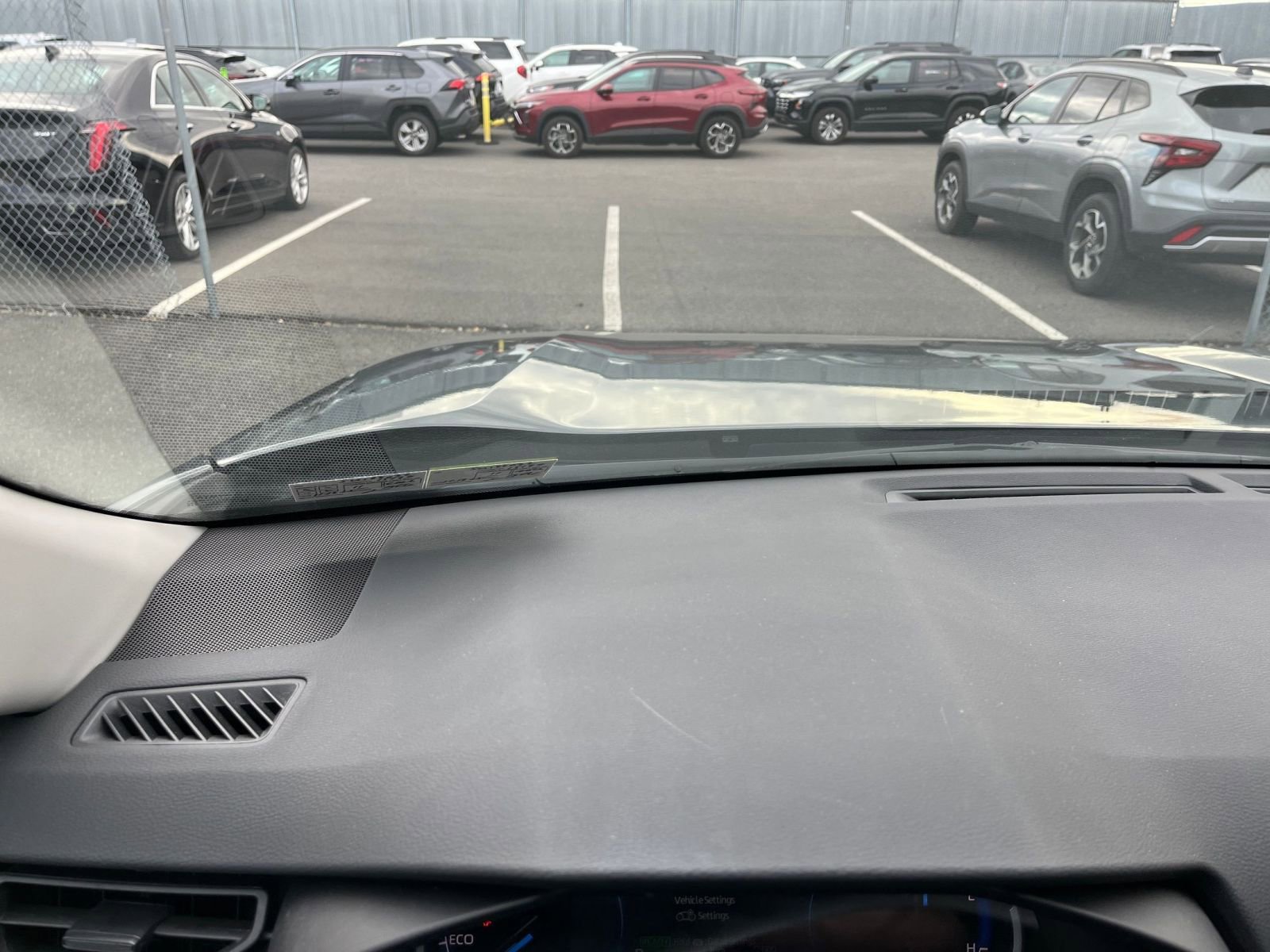 Thumbnail: 2025 Toyota RAV4 - 33