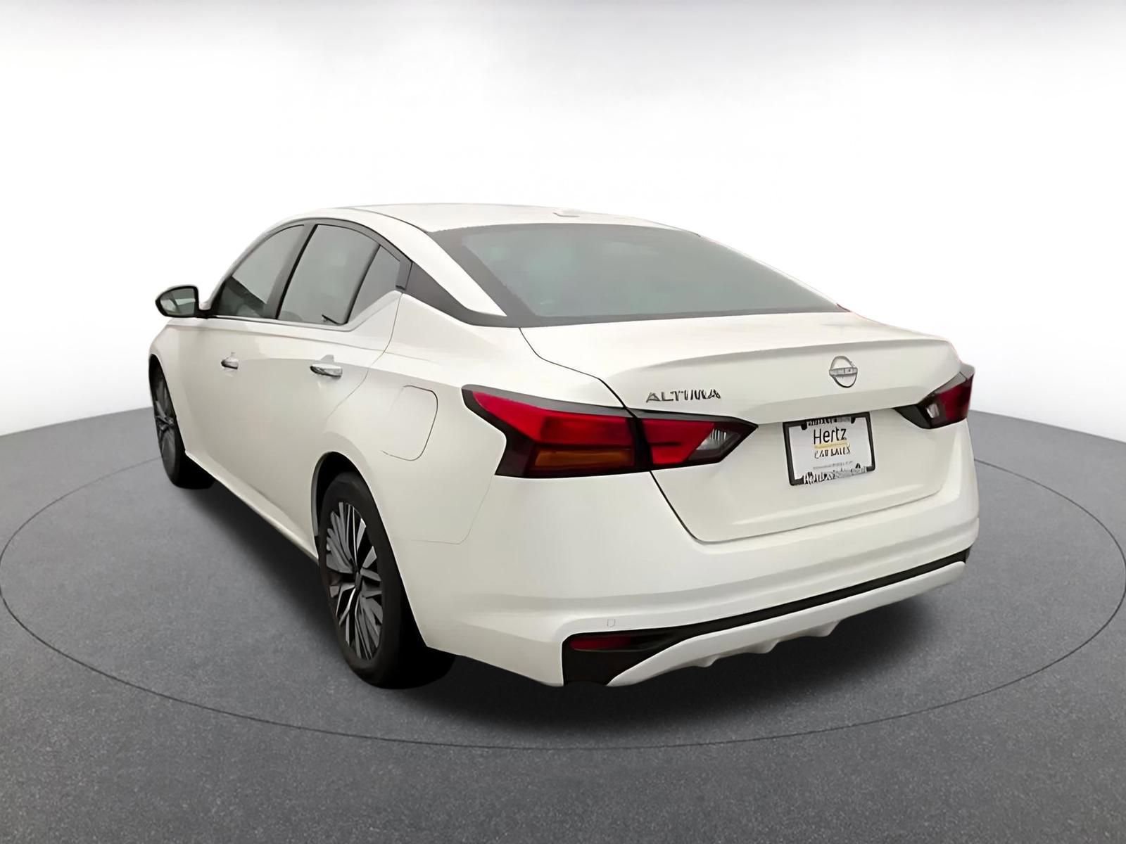 Thumbnail: 2025 Nissan Altima - 10