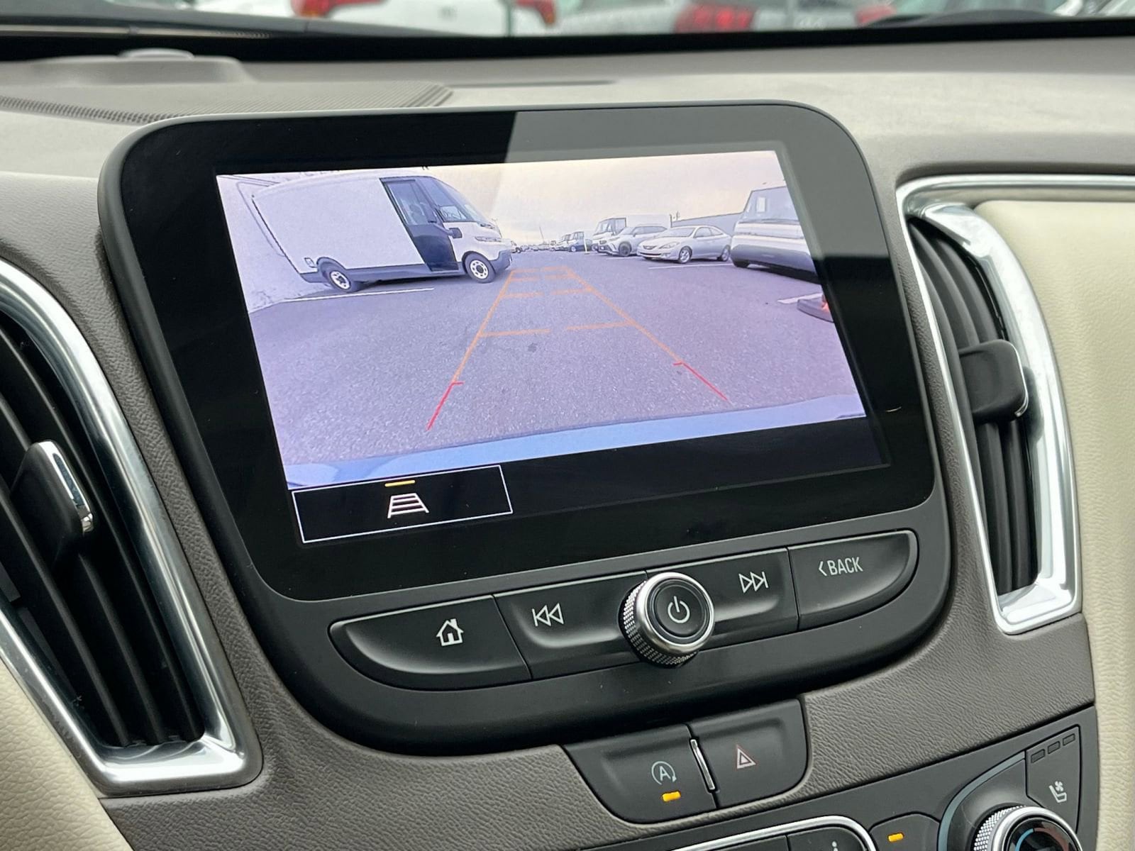 Thumbnail: 2024 Chevrolet Malibu - 17