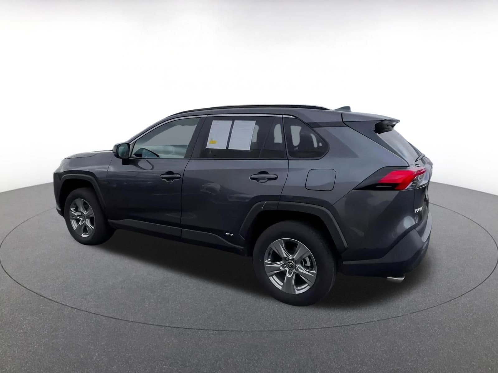 Thumbnail: 2025 Toyota RAV4 - 10